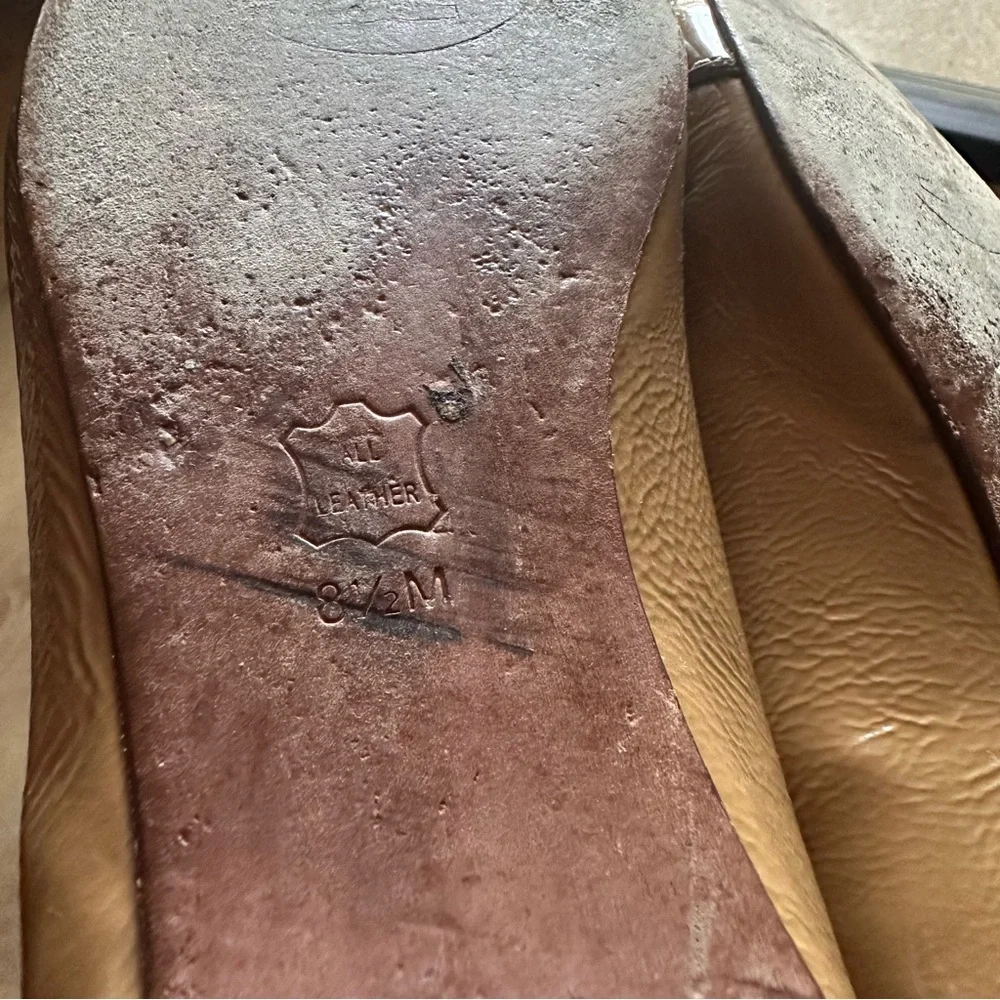 Tory Burch Gold-Tone Tan Flats - Picture 6 of 6